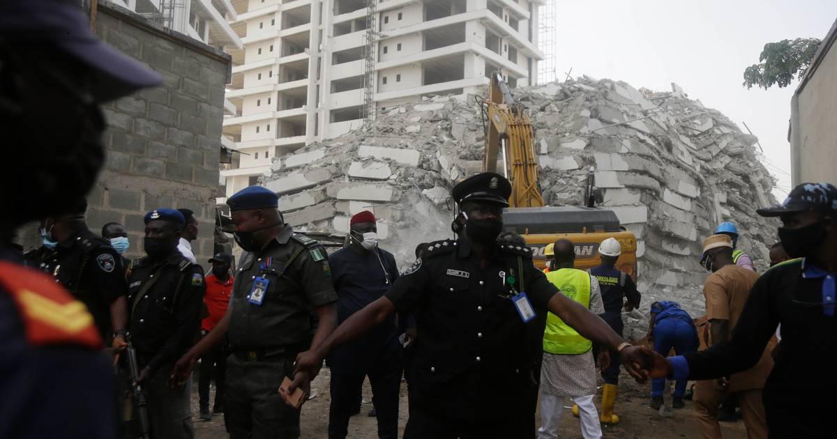 21-storey building collapses in Nigeria: several dead and dozens missing |  Abroad