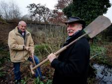 Ab en Ton helpen Gorcumers om gratis groen te laten groeien (en zelf groene vingers te kweken)