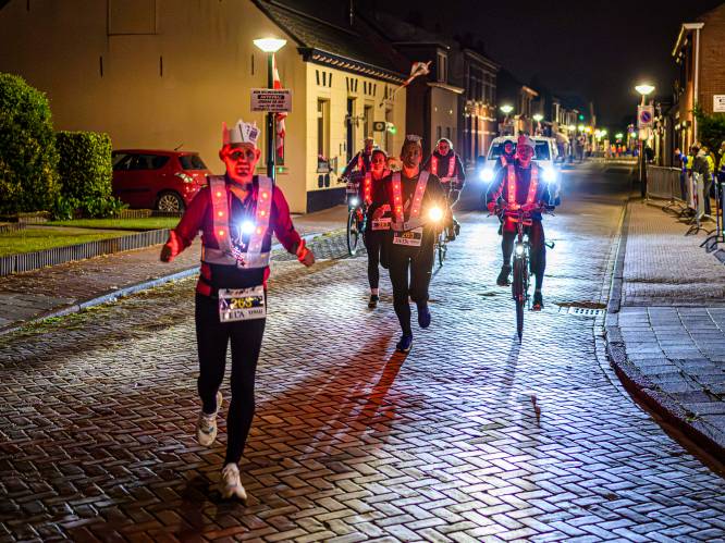 Roparun trekt spoor van lichtjes door nachtelijk West-Brabant: ‘Het is elke keer weer een avontuur’ 