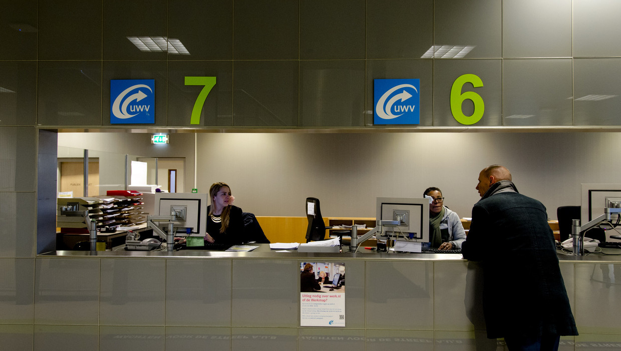 Een werkzoekende bij het Werkplein van het UWV in Amsterdam. Beeld ANP