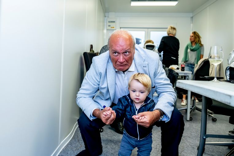 Jacques Vermeire dolt achter de schermen met Jack Odile, het zoontje van Karl.