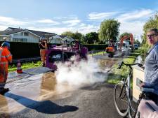 Kapotte drinkwaterleiding Baambrugse Zuwe weer gemaakt: Weg geopend 