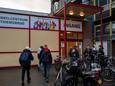 De criminele ‘bridgegroep’ werd vernoemd naar winkelcentrum Thiemsbrug, een van hun favoriete hangplekken. De mensen op de foto hebben niets met de zaak te maken.