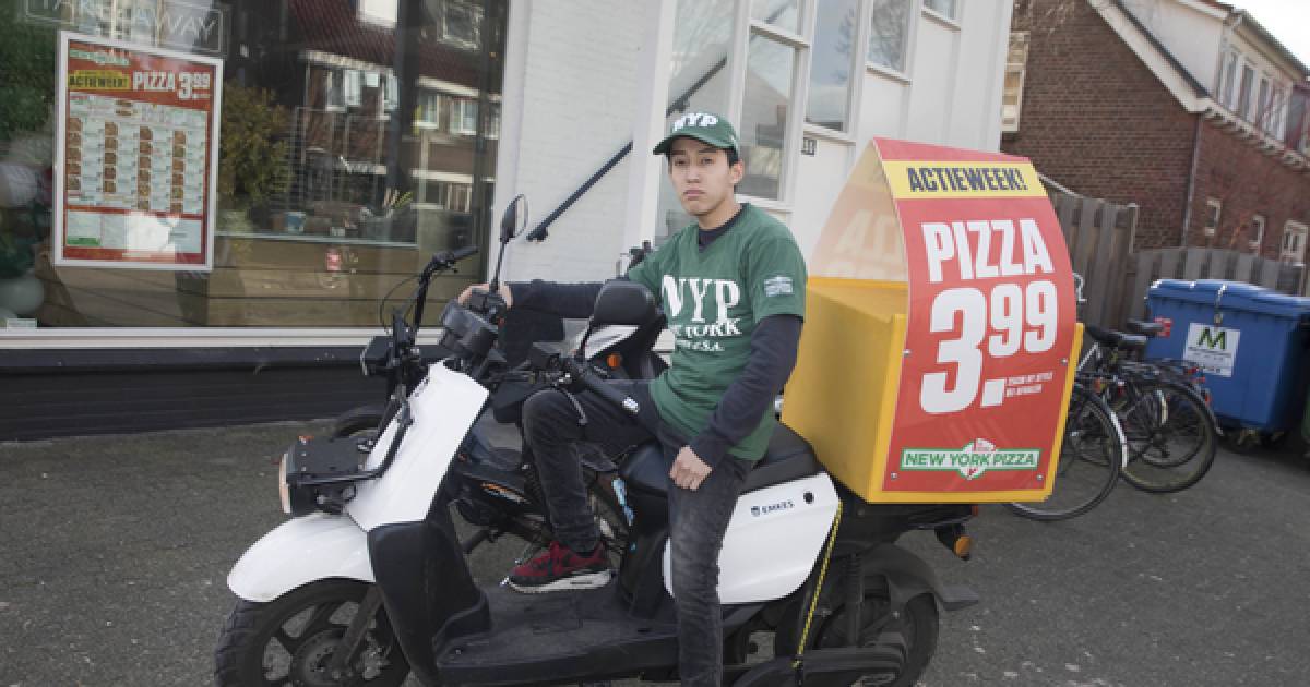 Twee keer overvallen, maar bezorgt nog steeds pizza's | Binnenland | AD.nl