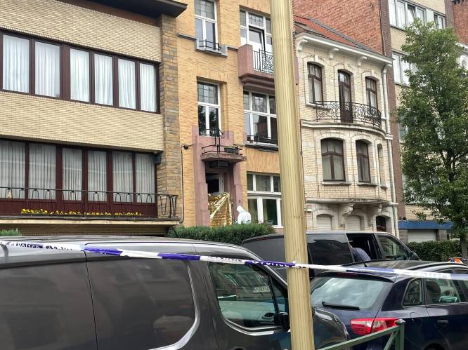 Twee personen dood aangetroffen in woning in Sint-Jans-Molenbeek: verdachte opgepakt 