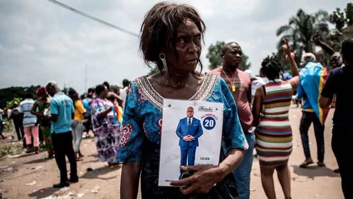 Une femme supportant, Felix Tshisekedi, le vainqueur provisoire des élections présidentielles en RDC.