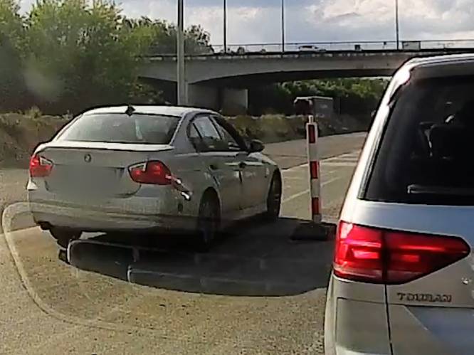 "Het is die BMW van daarnet!": Vlamingen filmen hoe chauffeur denkt file te slim af te zijn, maar dan karma om de oren krijgt