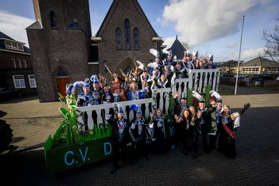 Carnavalsprins Rietmolen verwijst residentie in kerk naar rijk der fabelen, ‘Beter dan bij Kuppers k