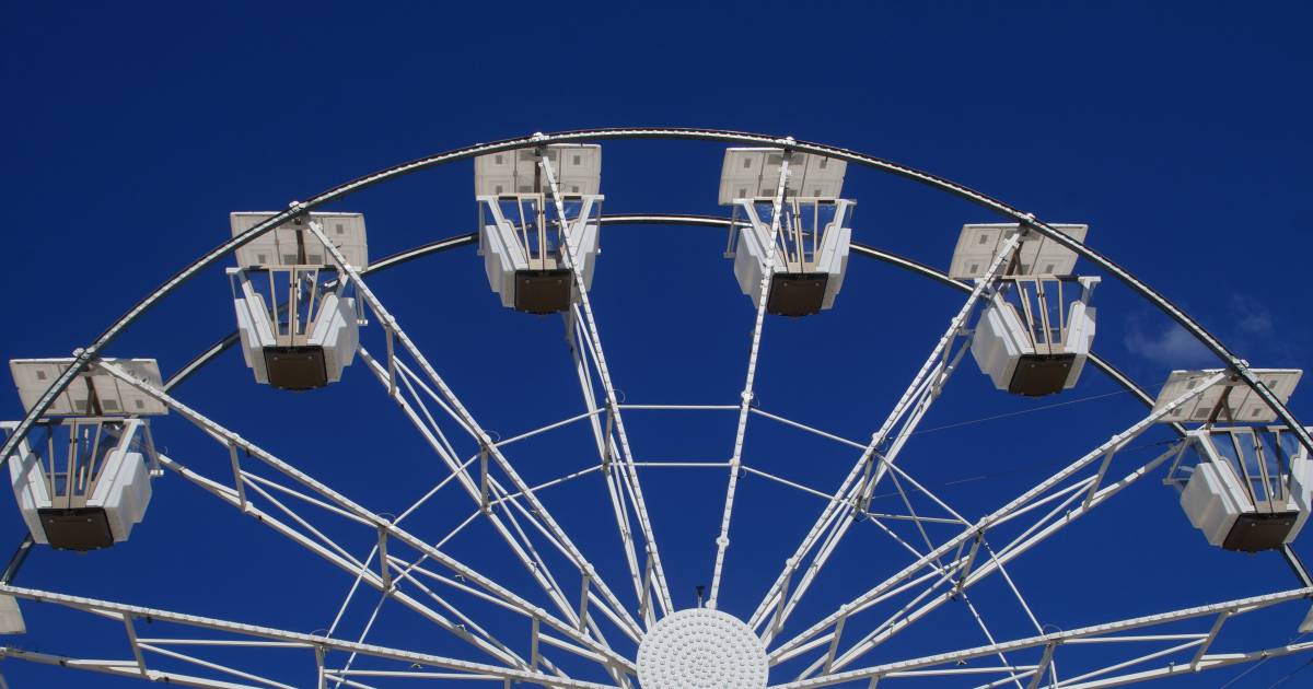 Glas valt uit reuzenrad in Zandvoort: arrestaties en gewonden