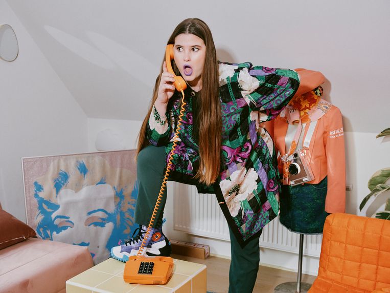 ‘Toen Facebook en Instagram platlagen, blééf ik maar proberen te scrollen, net als een verslaafde. Toen dacht ik: dit kan niet meer, en ik heb de apps van mijn telefoon gewist.’ Beeld Joris Casaer