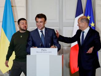 Zelensky in Parijs voor diner met Macron en Scholz: “Rusland mag deze oorlog niet winnen”