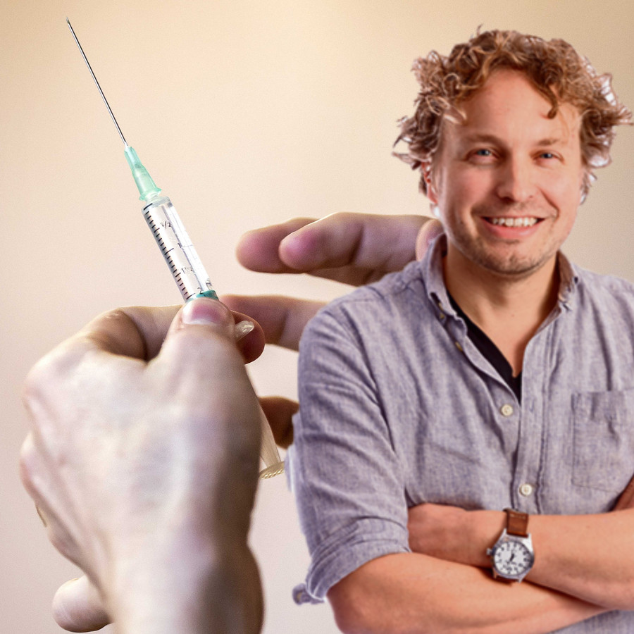 Handen die kunnen vaccineren, daar zijn we naar op zoek. Opnieuw, zag columnist Niels Herijgens, want veel prikpersoneel is weggestuurd.