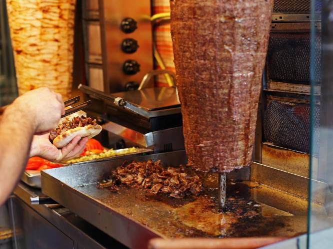 La gauche allemande veut plafonner le prix du döner kebab, en particulier pour les étudiants 