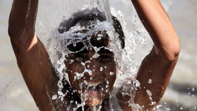 Wat gebeurt er met ons lichaam in de hitte? En wat doe je best om problemen te vermijden?