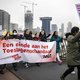 Dubbel gedupeerd: toeslagenouders op zwarte lijst kregen geen schuldsanering