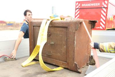 Politie vindt antieke brandkast in Waaslandhaven (en gaat die op geheime plek openslijpen)