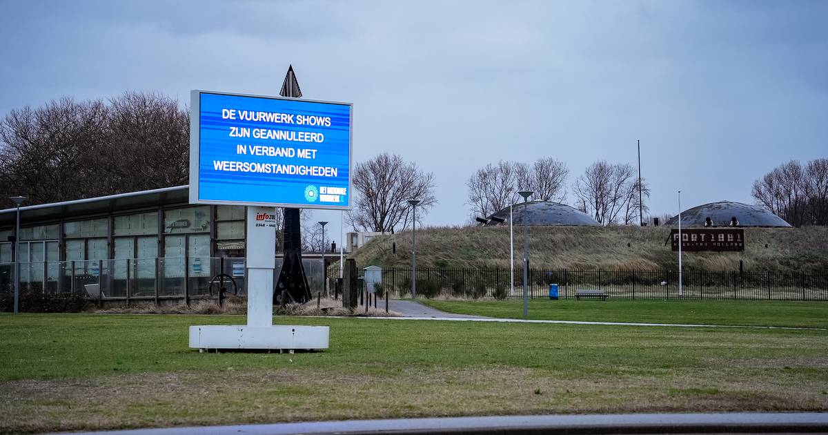 Vuurwerkshow in Hoek van Holland gaat niet door vanwege harde