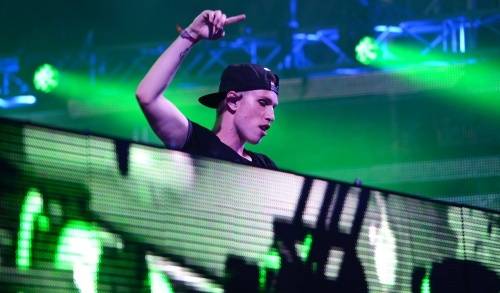 dj nicky romero koopt villa in veenendaal show bd nl