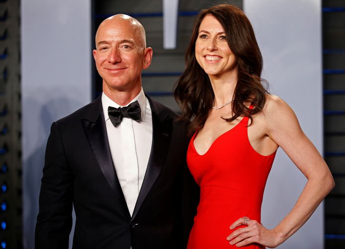 Jeff Bezos en zijn vrouw MacKenzie in 2018.
