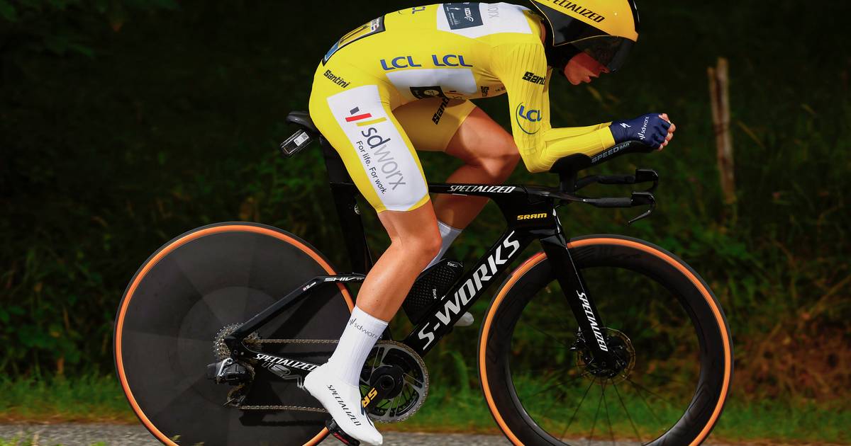 Demi Vollering houdt simpel stand en volgt Annemiek van Vleuten op als winnares Tour de France
