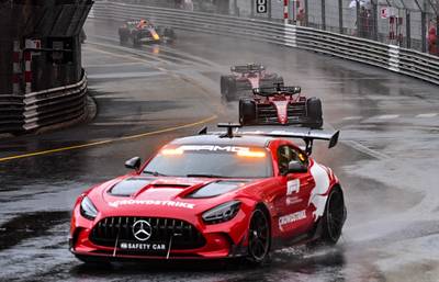 LIVE F1. We racen in Monaco na hevige regenval: rijders na meer dan uur vertraging van start