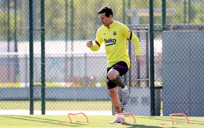 Messi, zonder baard, hervatte vorige maandag al de trainingen.