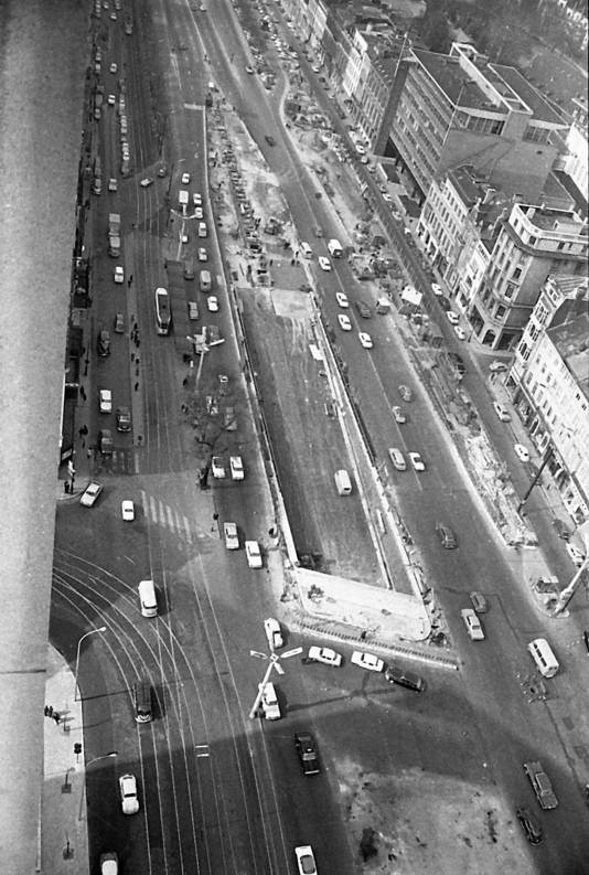 Image du passé: percement du tunnel Porte de Namur, en 1967