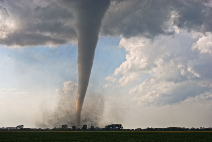 “In Europa zijn die ideale omstandigheden voor de vorming van supercellen (zwaar onweer) en tornado’s veel minder aanwezig dan bijvoorbeeld in de Verenigde Staten”, legt onze wetenschapsexpert Martijn Peters uit.