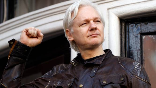 Julian Assange verliest Ecuadoraanse nationaliteit