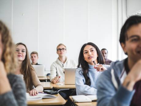 De rente op studieschuld gaat omhoog, maar niet voor iedereen. Hoe zit dat?