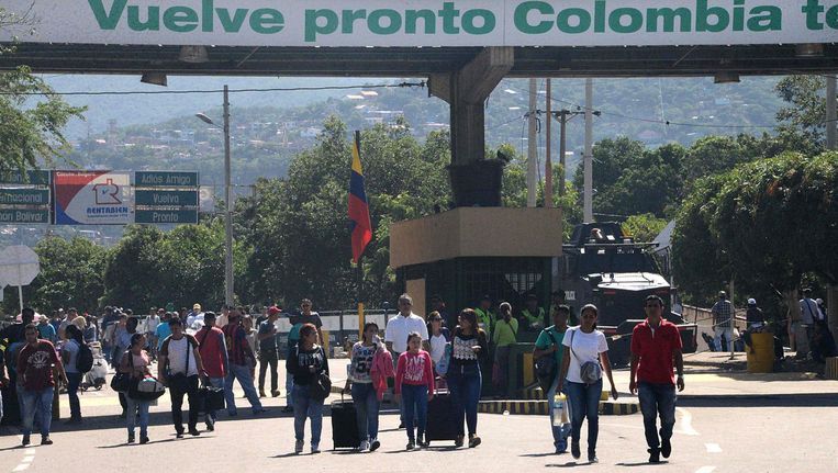 De grensovergang tussen Venezuela en Colombia. Beeld afp