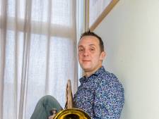 Van Amsterdam naar New York: Josemanders trekt met trombone wereld over