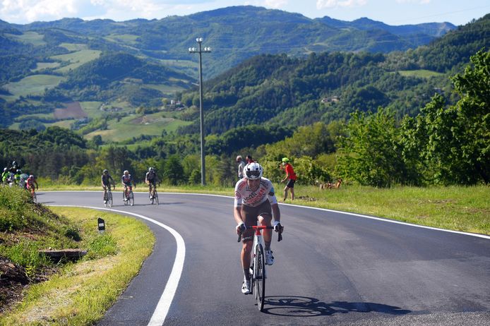 Andrea Vendrame won de twaalfde rit in de Giro.