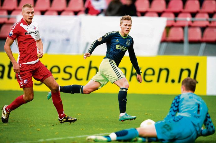 Mike van der Hoorn, Viktor Fischer en Robbin Ruiter.