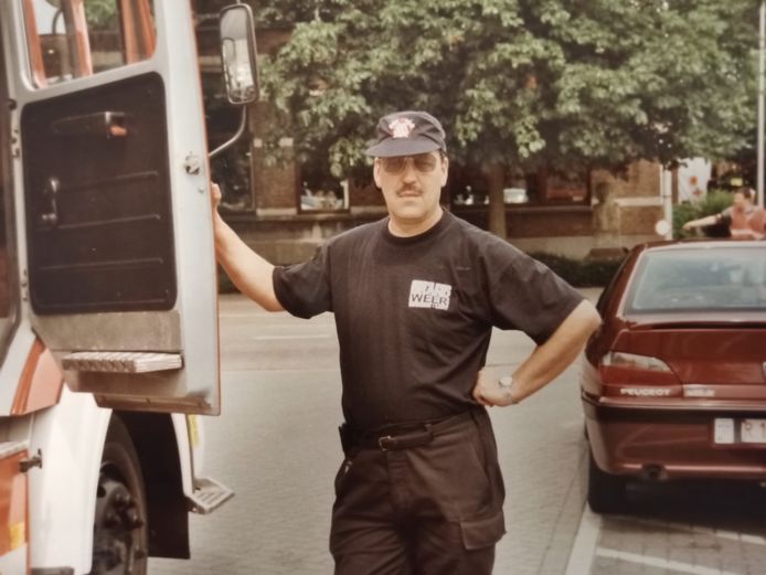 François Van Leemput was brandweerman bij de brandweer van Lint.