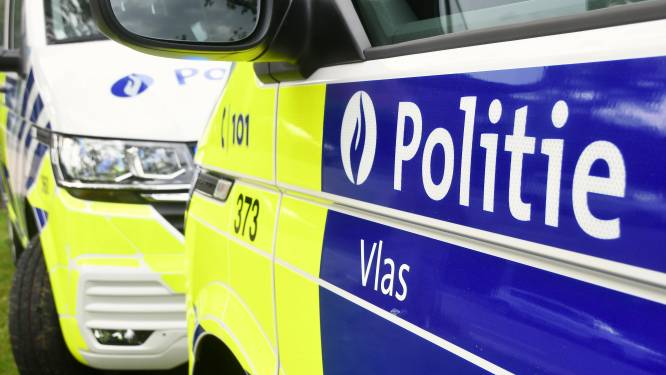 Torkonjestraat tijdlang afgesloten door vrachtwagen in schaar