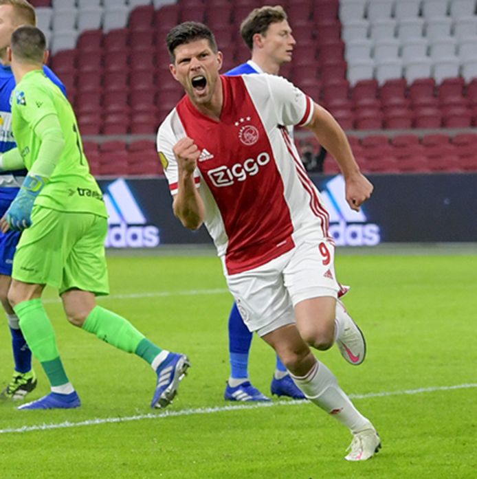 Klaas-Jan Huntelaar na zijn 150ste goal in de eredivisie, zaterdagavond tegen PEC.