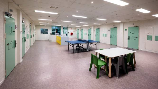 Gedetineerde (49) blijft uitlokking brandstichting vanuit PI Arnhem ontkennen