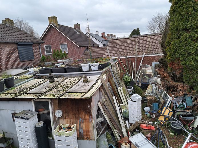 De achtertuin van de omstreden woning aan de Akkerweg in Milheeze