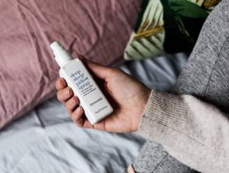 Even lavendel sprayen op je hoofdkussen en je slaapt beter: werkt dat echt? Een slaapexperte licht toe