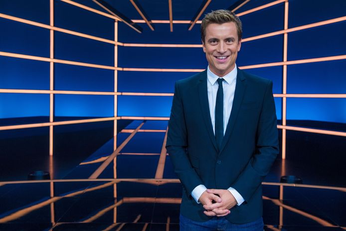 Niels Destadsbader is vanaf dit seizoen te zien in een nieuwe reeks van 'Holland-België'. De Vlaamse zanger en presentator is de nieuwe captain van Team België.