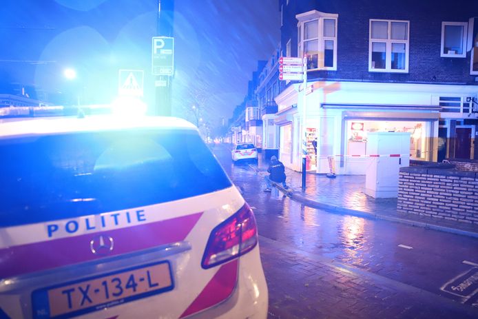 De avondwinkel bevindt zich op de Haagweg in Rijswijk.