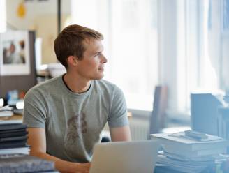 Hoelang moet je bij je eerste werkgever blijven?