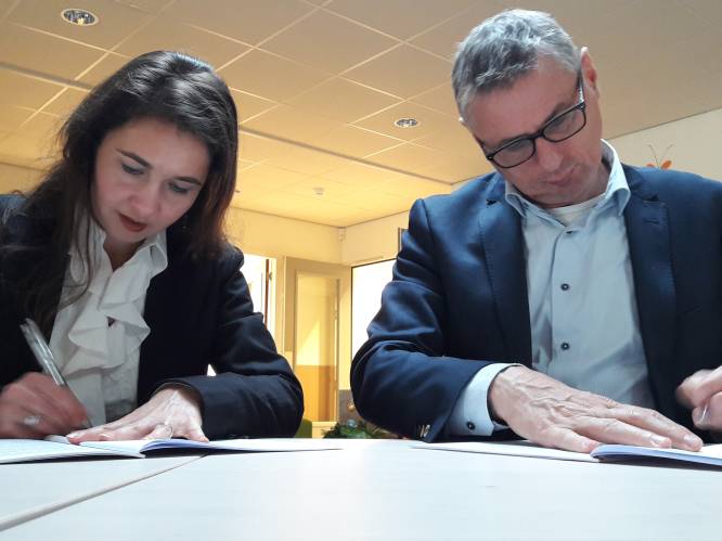 Gedeputeerde zet handtekening van 1,5 miljoen voor warmtenet Roosendaal