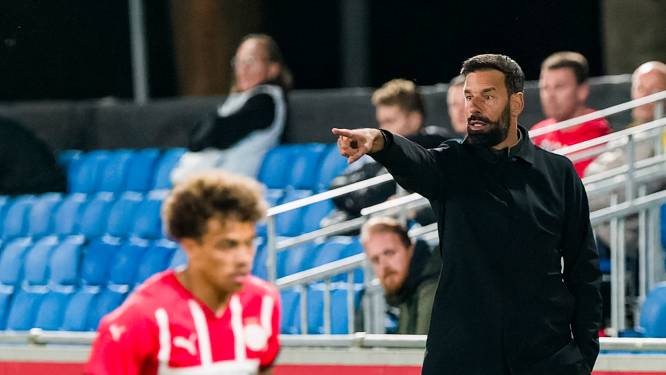 Wordt Ruud van Nistelrooij een type Carlo Ancelotti of toch Diego Simeone? Niemand die het nog weet