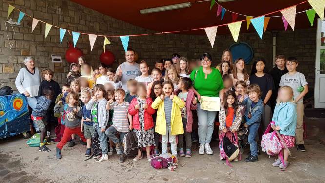 Leerlingen Het Zonnehuis kopen kookvuurtjes voor Oekraïense vluchtelingen in Mechelen