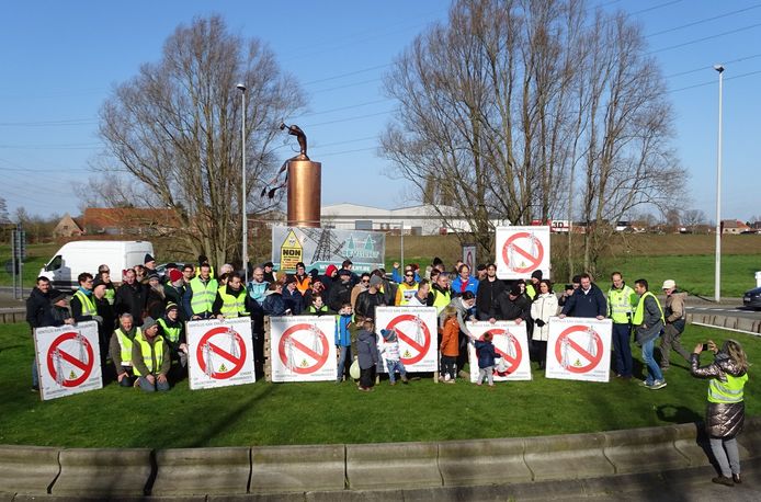 Leefbaar E403 en Revolth slaan de handen in elkaar. Beide groepen pleiten voor een ondergrondse oplossing voor Ventilus en de Boucle De Hainaut