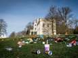 Bezoekers laten na mooie lentedag afvalberg achter in Park Sonsbeek: ‘Eén verdrietige troep’ 