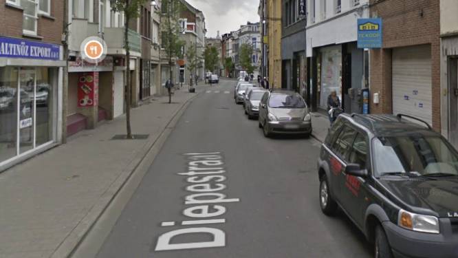 Drugsgeweld escaleert in en rond Diepestraat, Vlaams Belang hard voor Bart De Wever (N-VA): “Kuis de wijk op vanuit permanent bemand politiekantoor”