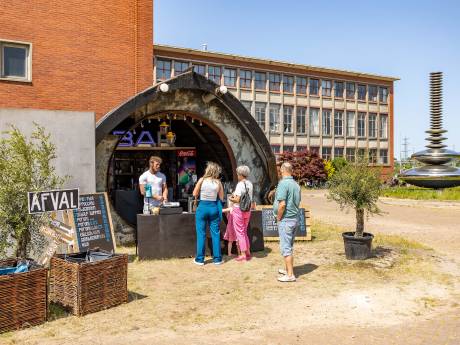 Teunisbloem kan horeca bij IJsselcentrale in Zwolle niet tegenhouden: ‘Dit is een unieke locatie’